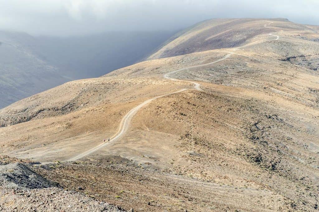 Wandelpad op de berg Pico de la Zarza op Fuerteventura