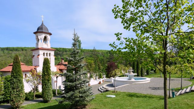 Climate Moldova and best time to visit