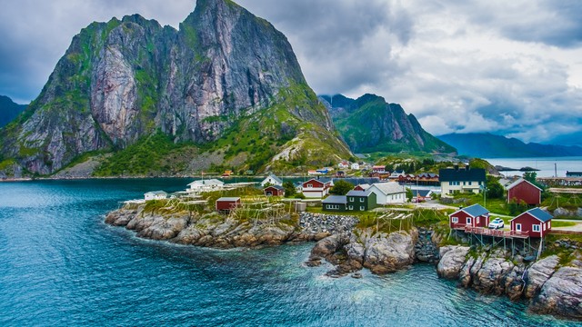 Weer in  Svolvær in april