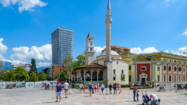 Weer in  Tirana in februari