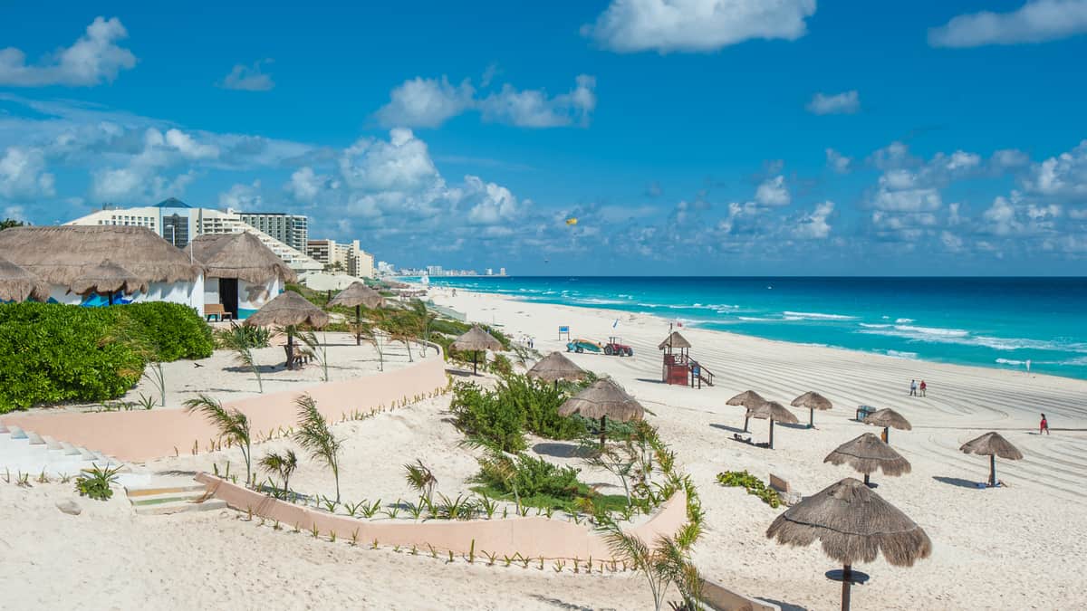 Cancún weather and climate ☀️ Water temperature 💧 Best time to visit