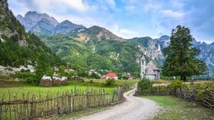 Weer Albanië in april 2015: temperatuur, zon en neerslag