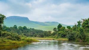 Weer Congo-Kinshasa in juli 2017: temperatuur, zon en neerslag