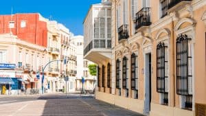 Melilla temperaturen, klimaat en het weer per maand
