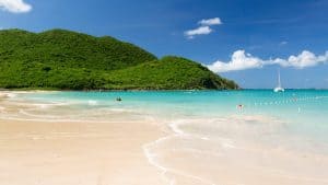 Saint-Martin temperaturen, klimaat en het weer per maand