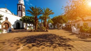 Arrecife temperaturen, klimaat en het weer per maand
