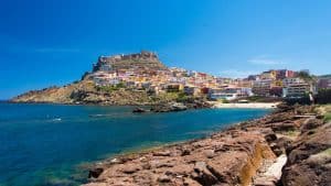 Castelsardo temperaturen, klimaat en het weer per maand