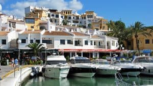 Marbella temperaturen, klimaat en het weer per maand