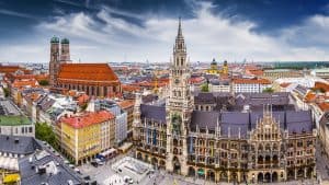 München temperaturen, klimaat en het weer per maand