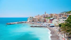 Genua temperaturen, klimaat en het weer per maand