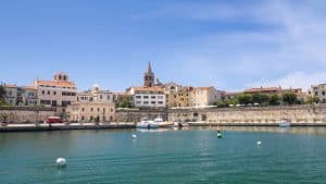 Alghero temperaturen, klimaat en het weer per maand