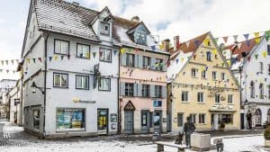 Günzburg temperaturen, klimaat en het weer per maand