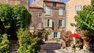 Saignon temperaturen, klimaat en het weer per maand