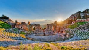 Taormina temperaturen, klimaat en het weer per maand
