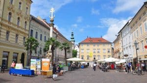 Klagenfurt temperaturen, klimaat en het weer per maand