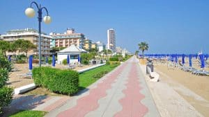 Lido di Jesolo temperaturen, klimaat en het weer per maand