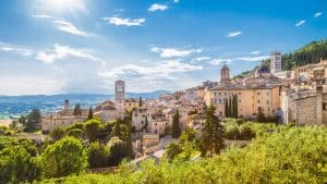 Assisi temperaturen, klimaat en het weer per maand