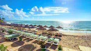 Benalmádena temperaturen, klimaat en het weer per maand