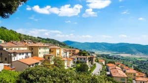 Cortona temperaturen, klimaat en het weer per maand