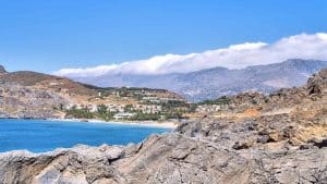 Plakiás temperaturen, klimaat en het weer per maand