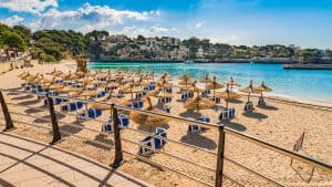 Porto Cristo temperaturen, klimaat en het weer per maand