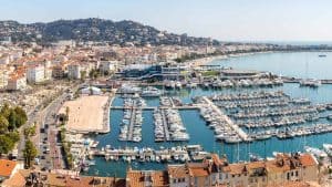 Cannes temperaturen, klimaat en het weer per maand