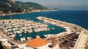 Finale Ligure temperaturen, klimaat en het weer per maand