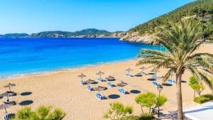 Cala Portinatx temperaturen, klimaat en het weer per maand