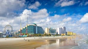Daytona Beach temperaturen, klimaat en het weer per maand