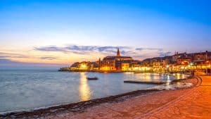 Umag temperaturen, klimaat en het weer per maand