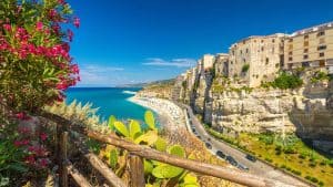 Tropea temperaturen, klimaat en het weer per maand