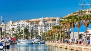 Weer en temperatuur in Alicante in juli 2025