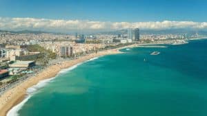 Costa Barcelona temperaturen, klimaat en het weer per maand