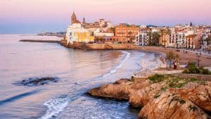 Costa del Garraf temperaturen, klimaat en het weer per maand