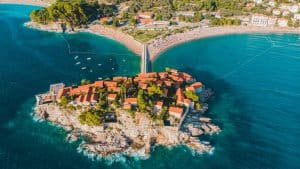 Sveti Stefan temperaturen, klimaat en het weer per maand