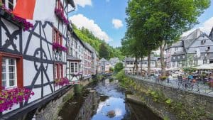 Monschau temperaturen, klimaat en het weer per maand