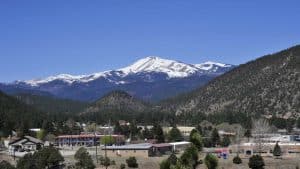 Ruidoso temperaturen, klimaat en het weer per maand