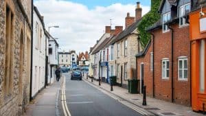 Bicester temperaturen, klimaat en het weer per maand