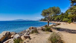 Hyères temperaturen, klimaat en het weer per maand
