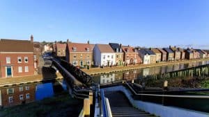 Swindon temperaturen, klimaat en het weer per maand