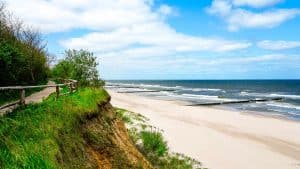 Trzęsacz temperaturen, klimaat en het weer per maand