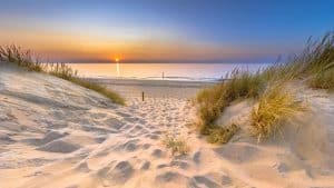 Zeeland temperaturen, klimaat en het weer per maand